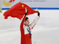 IM电竞下载-包含加拿大轮滑运动员飞驰赛道，迎来荣耀的词条