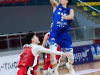 IM电竞投注平台-篮球聯賽冠军战鹿死谁手，关键时刻谁能一举夺冠?的简单介绍