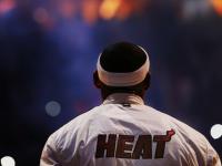 LOL-德甲争冠战焦点战，新疆队单节拉开魔术，跨界竞技的胜利哲学