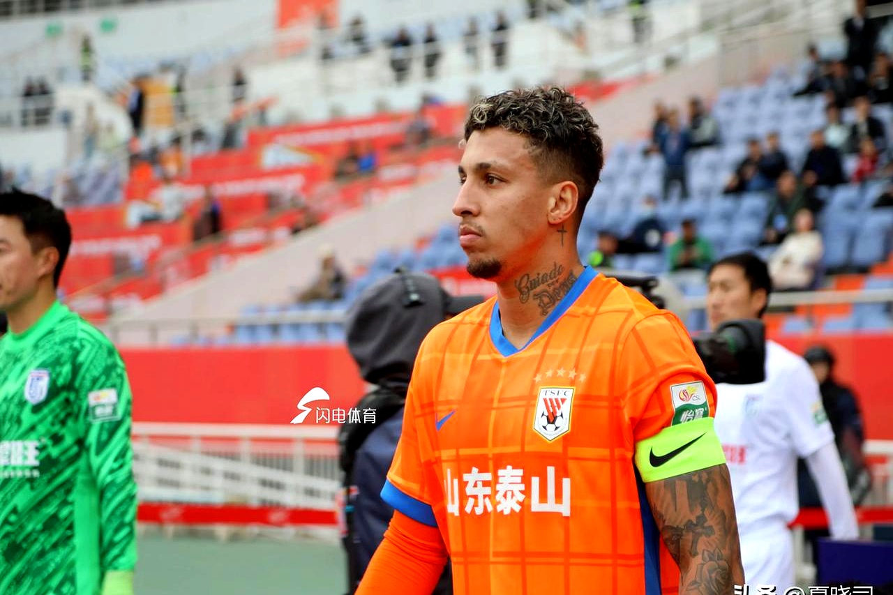 瑟堡队在最新一场比赛中取得令人满意的表现 瑟堡队在最新一场比赛中取得令人满意的表现