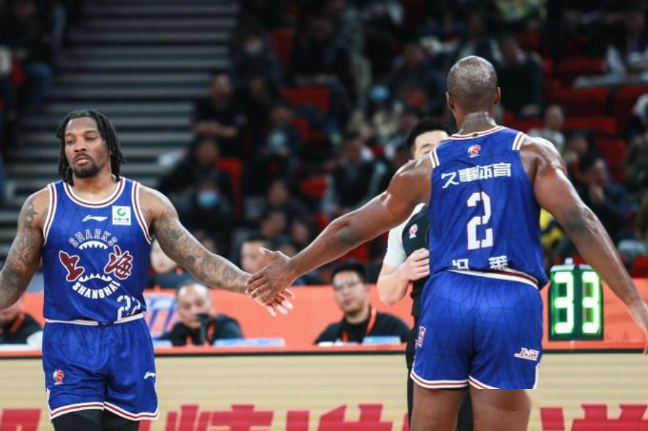 关于匈牙利队力挫波黑，斯洛文尼亚队状态回升的信息