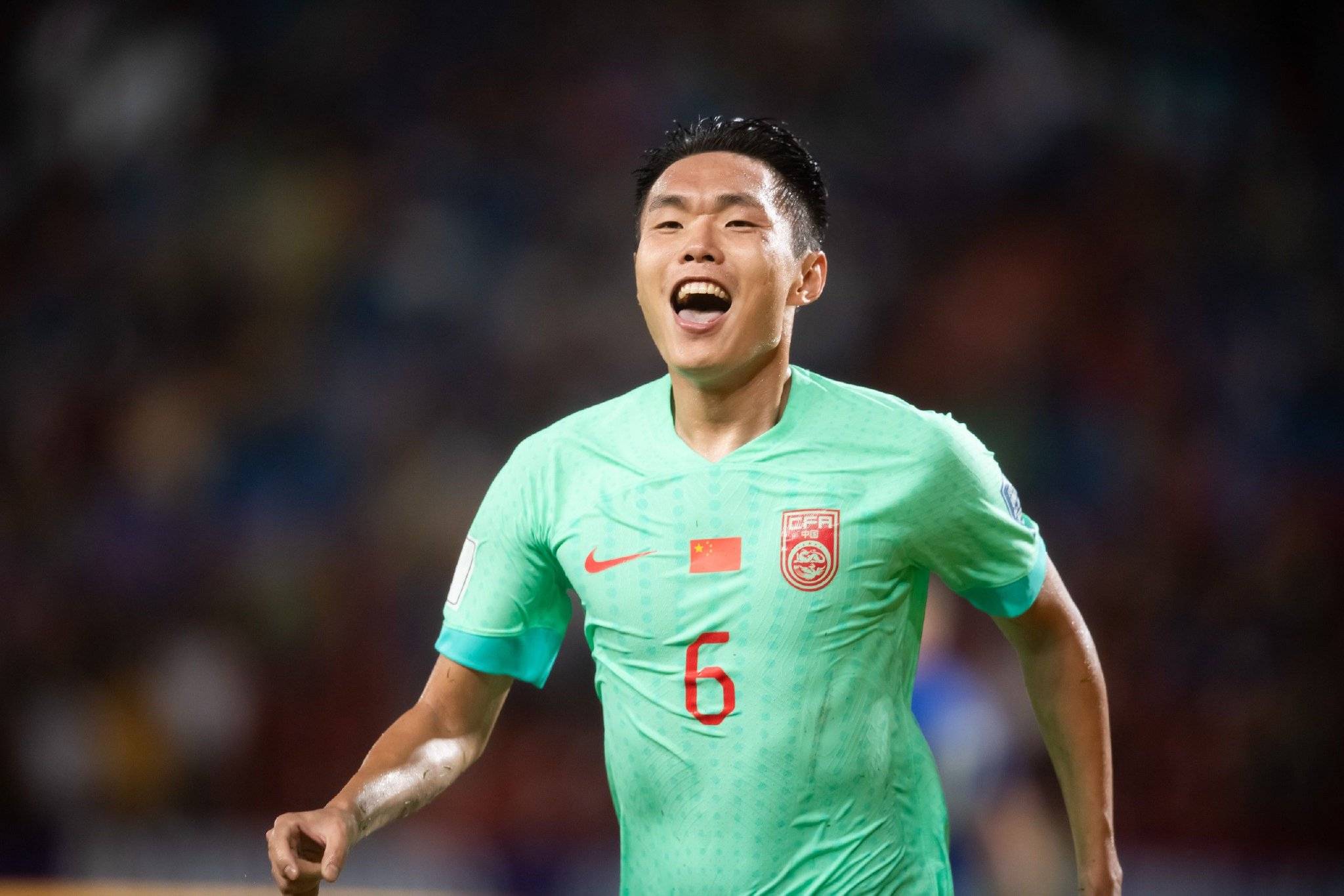 国脚铁血奋战，成功晋级半决赛！的简单介绍