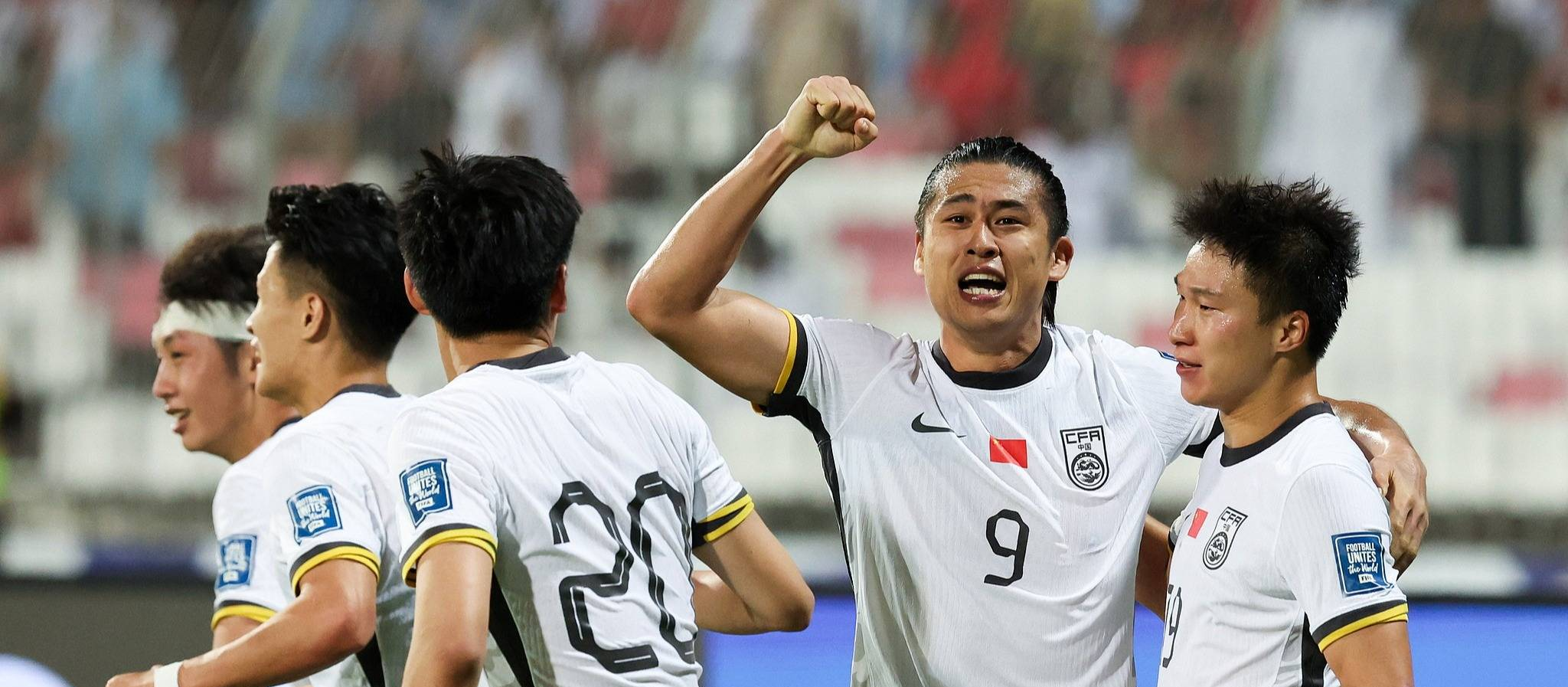 国脚铁血奋战，成功晋级半决赛！的简单介绍