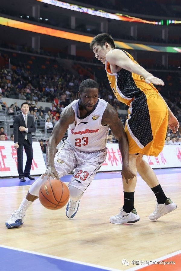 欧塞尔主场毫无悬念取胜，豪取联赛三分