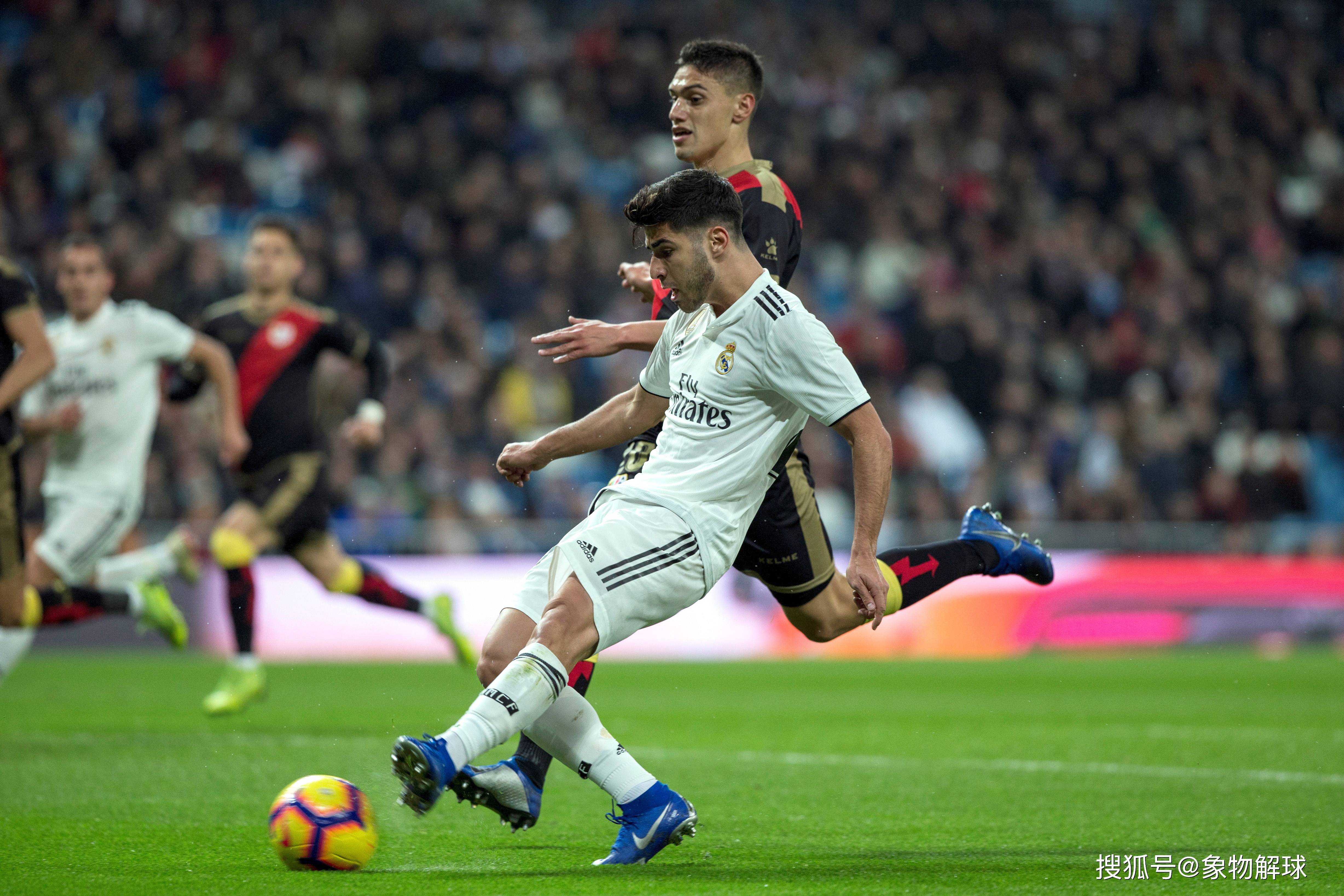 欧冠热门皇家马德里,稳健取胜积分榜升的简单介绍 欧冠热门皇家马德里,稳健取胜积分榜升的简单介绍