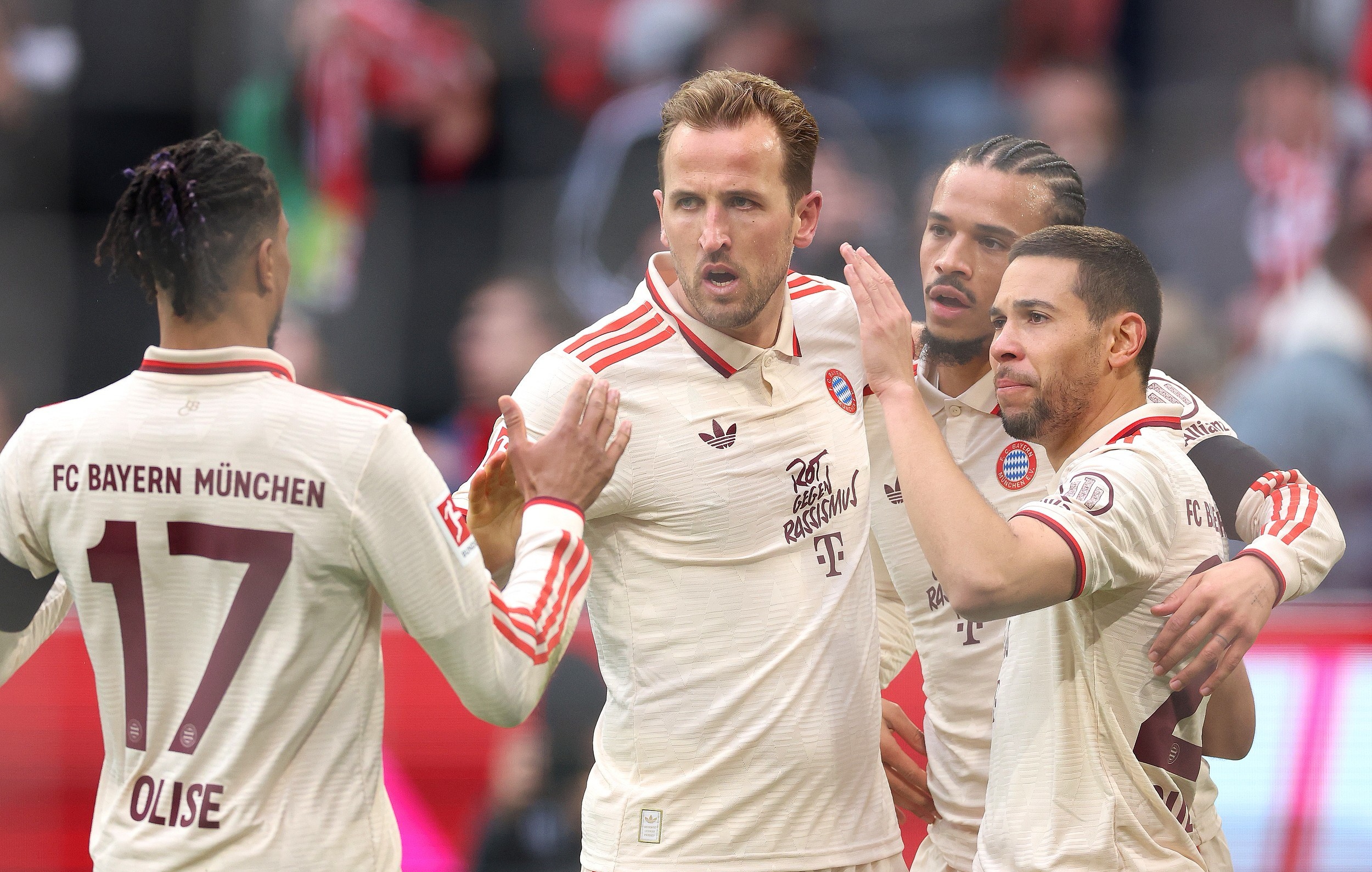 拜仁慕尼黑队继续保持不败纪录