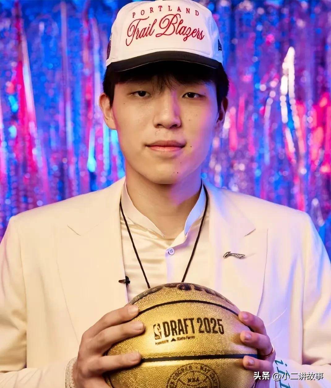 开拓者主教练赛后表态，坦言球队团结合作关键的简单介绍