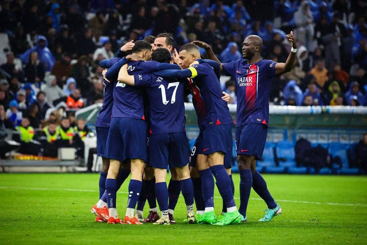 关于欧洲精英,巅峰对决掀起足球热潮的信息 关于欧洲精英,巅峰对决掀起足球热潮的信息