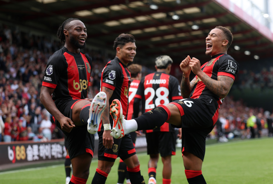 艾维顿客场击败狼队,实现胜利保持竞争性 艾维顿客场击败狼队,实现胜利保持竞争性