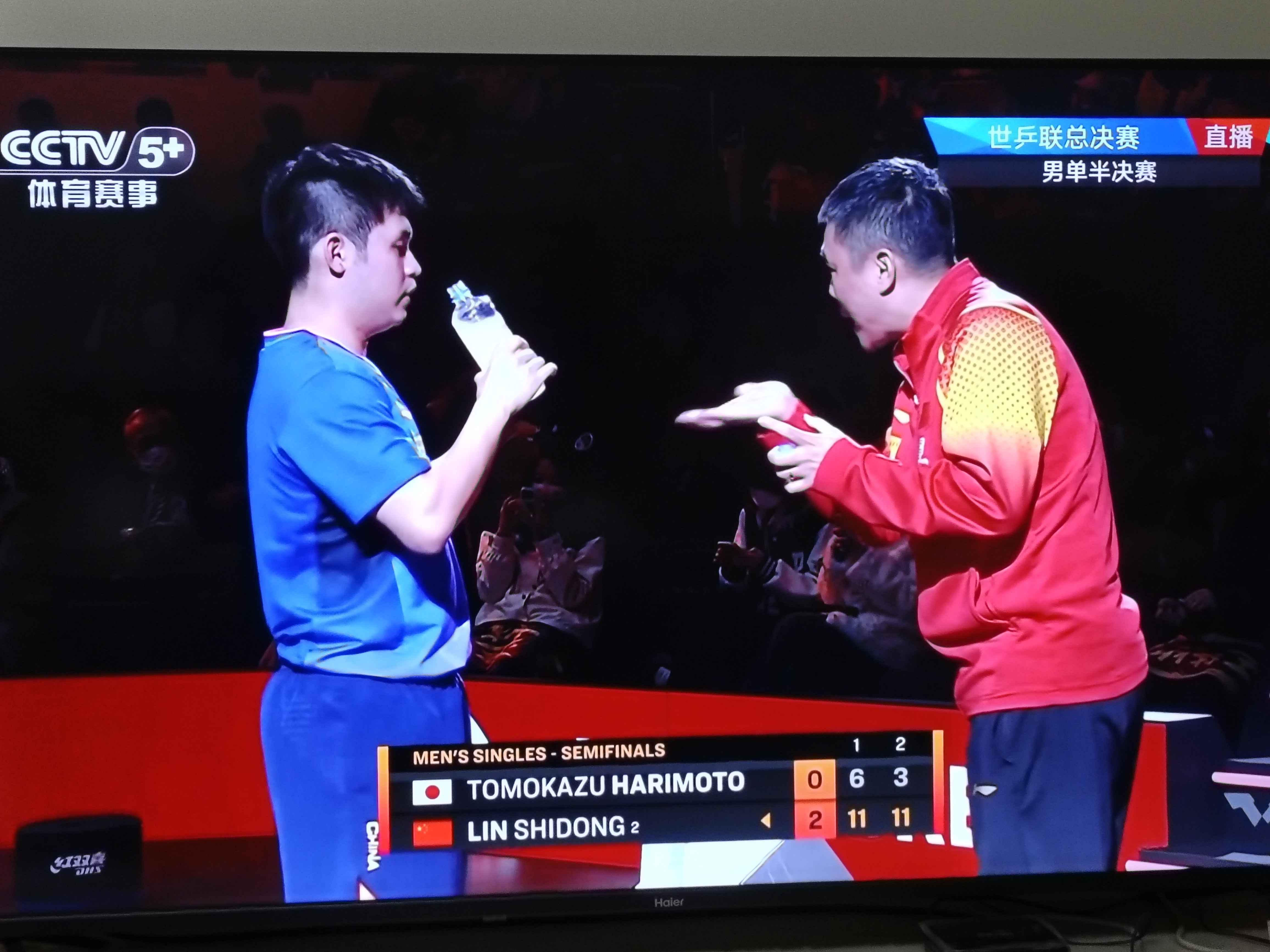 波兰乒乓球队鏖战英国乒乓球队，张继科三分雨点燃全场的简单介绍