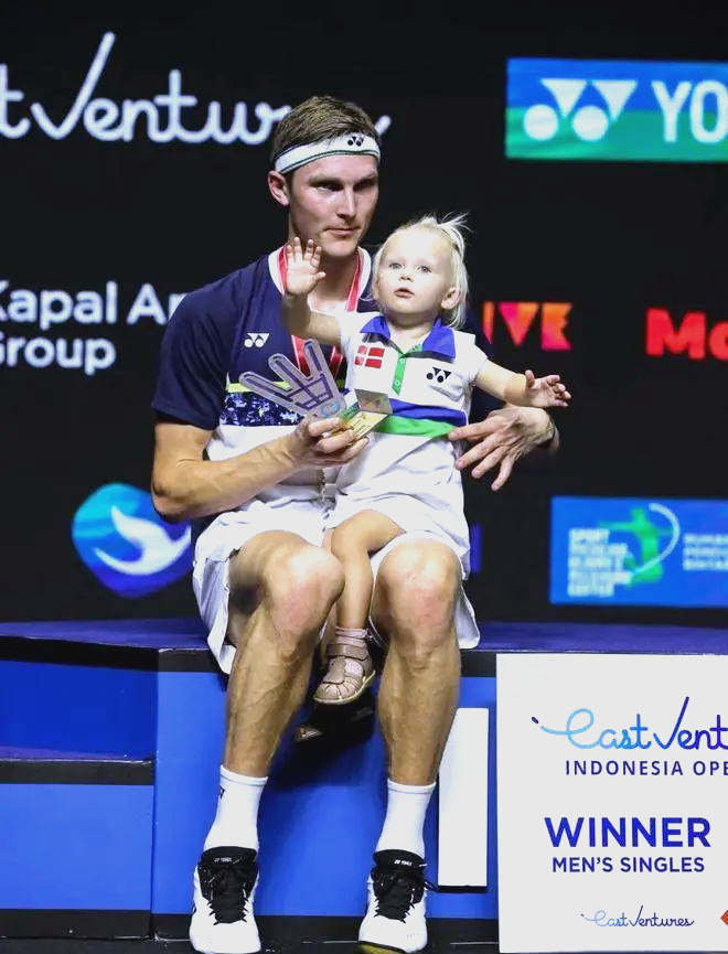 中国队险胜印尼队，安赛龙扛起全队