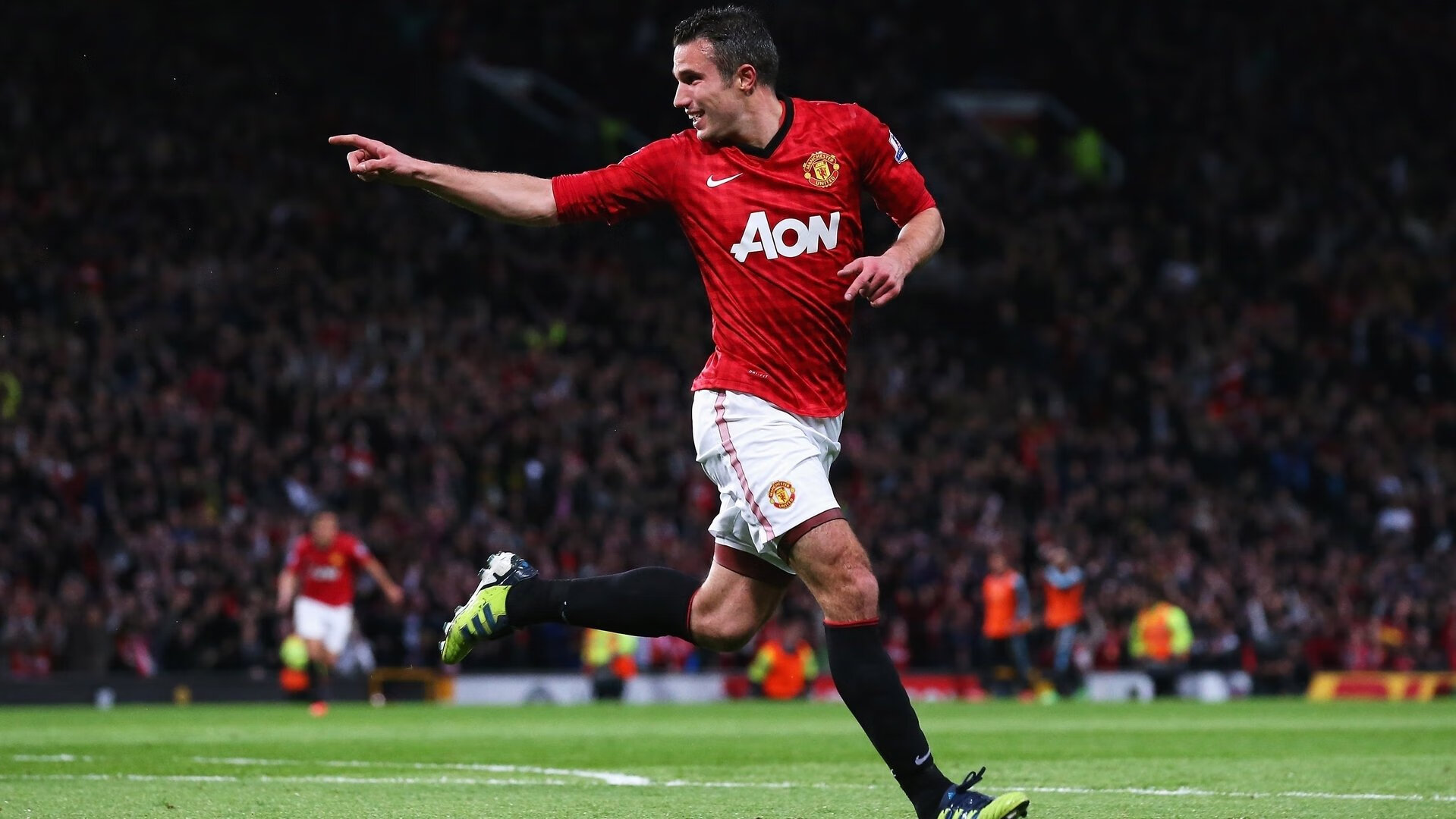 绿茵烽火,本泽马状态如炽焰,加纳强势晋级映衬阿尔及利亚悲情