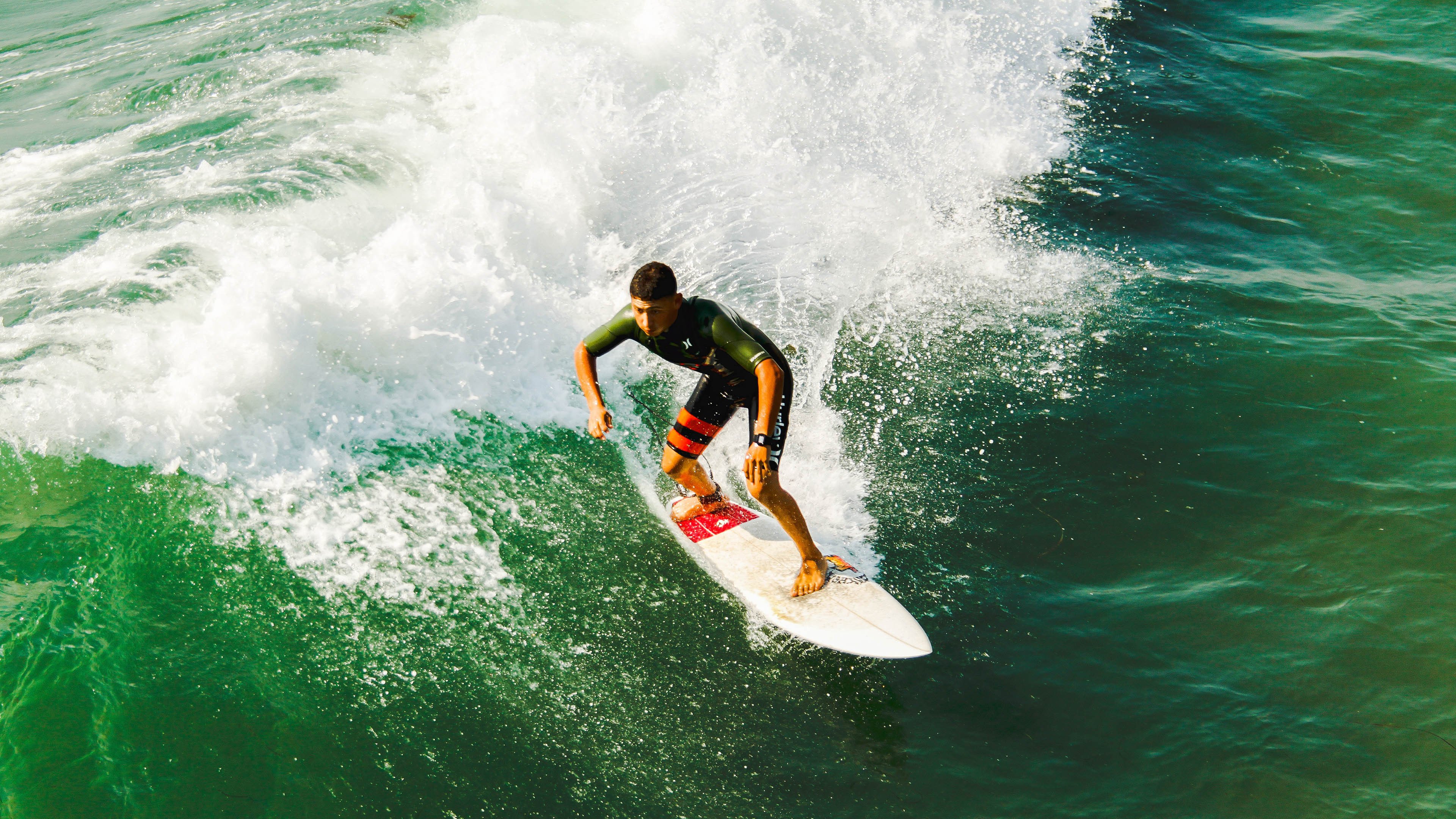 绿茵场外的得分王,当恩比德的统治力映照德甲争冠之夜