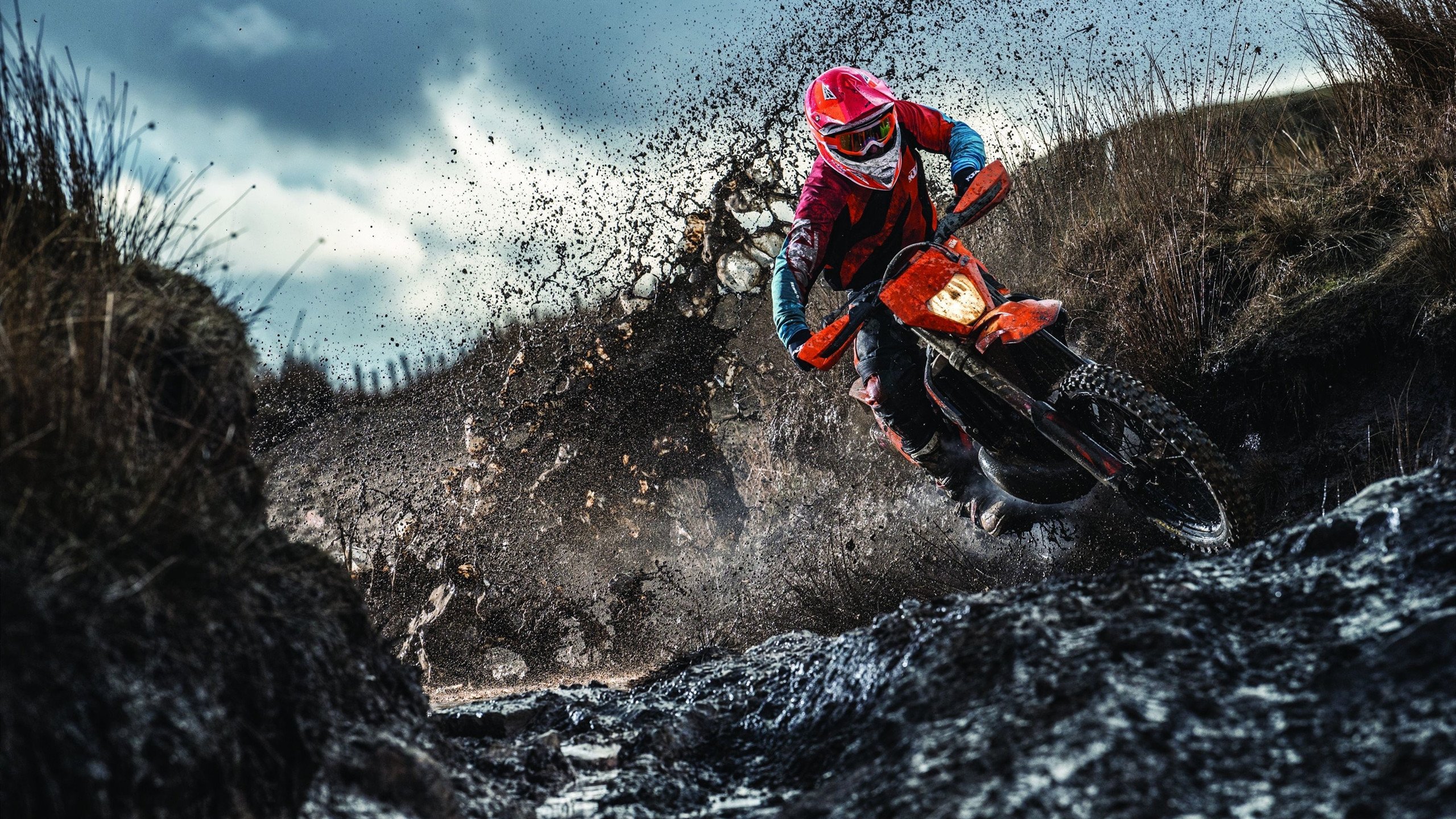 奥纳纳关键回合不手软，尼斯主场力克冰岛劲旅